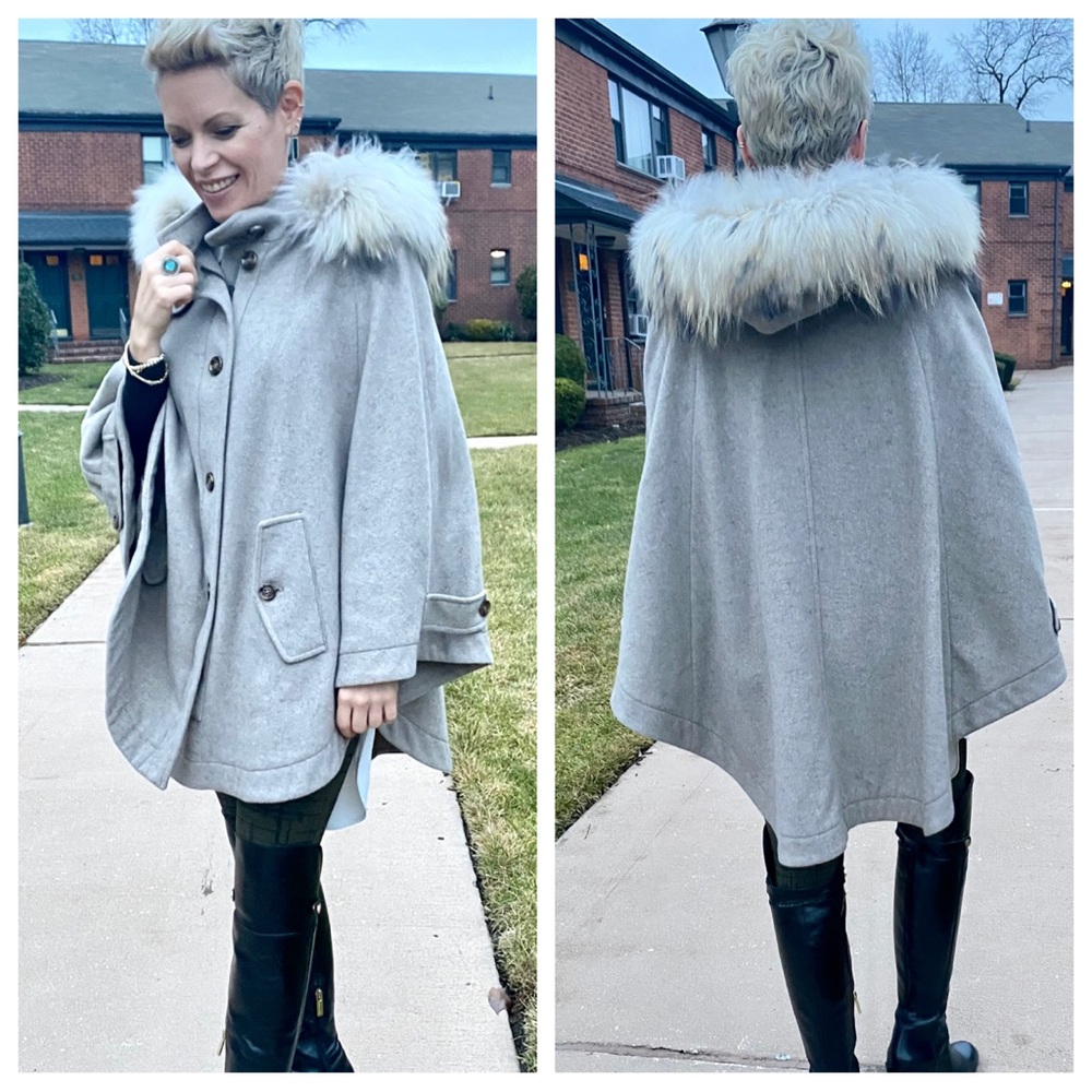 Schneider’s of Salzburg NWT wool cape with fur trim hood!